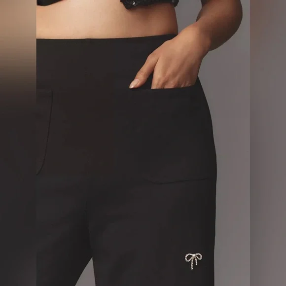 3-The Colette Cropped Wide-Leg Pants by Maeve: Bow Edition - Picture 6 of 7